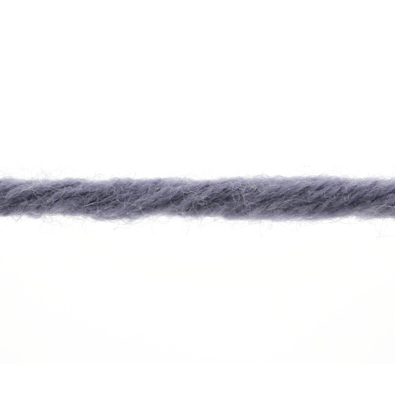 Lang Yarns Merino 50 – 100g / 90m – Periwinkle (0246) – yarn texture