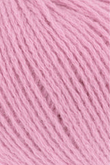 Lang Yarns Cashmere Premium Yarn, 115m / 25g – Rose (0019), yarn texture
