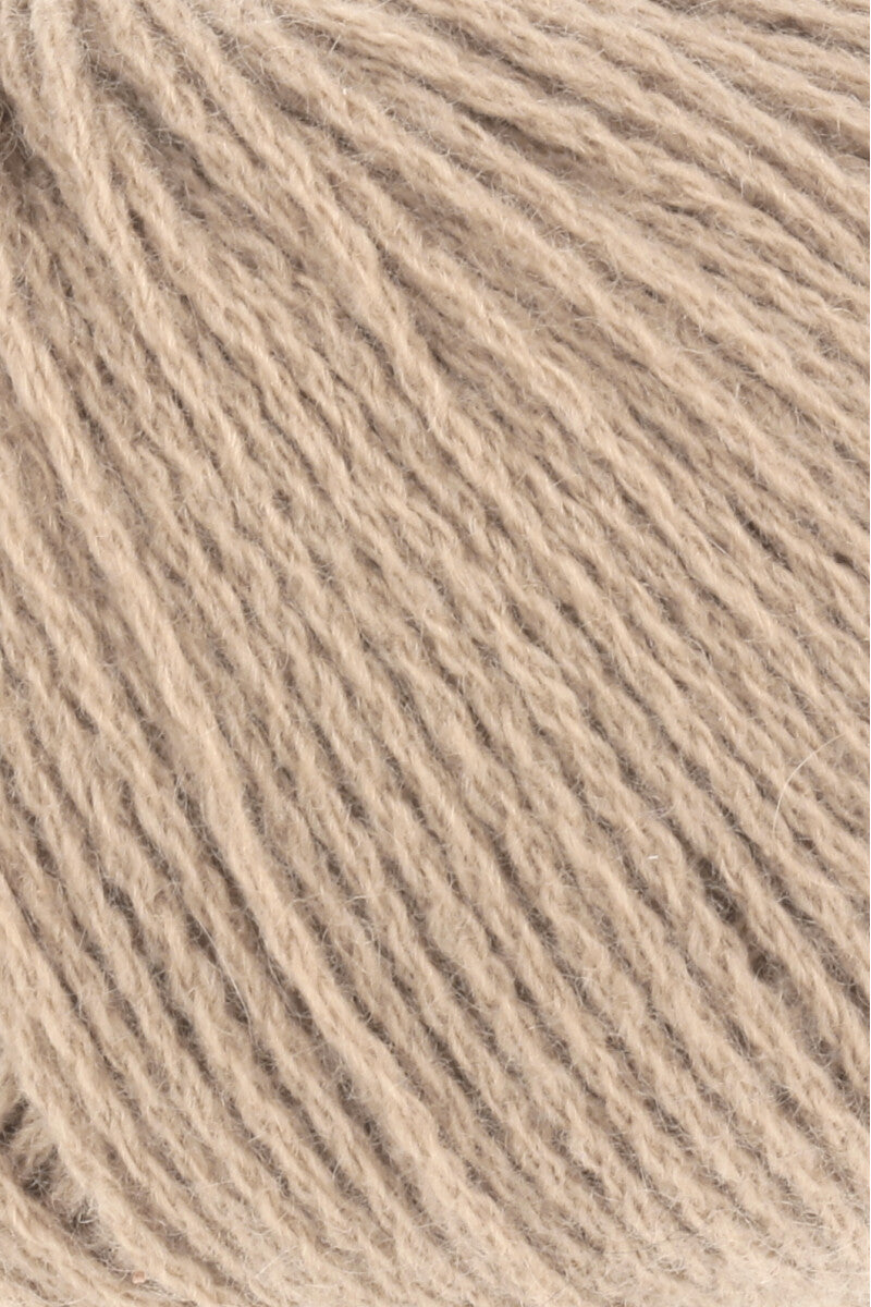 Lang Yarns Cashmere Premium Yarn, 115m / 25g – Camel (0039), yarn texture