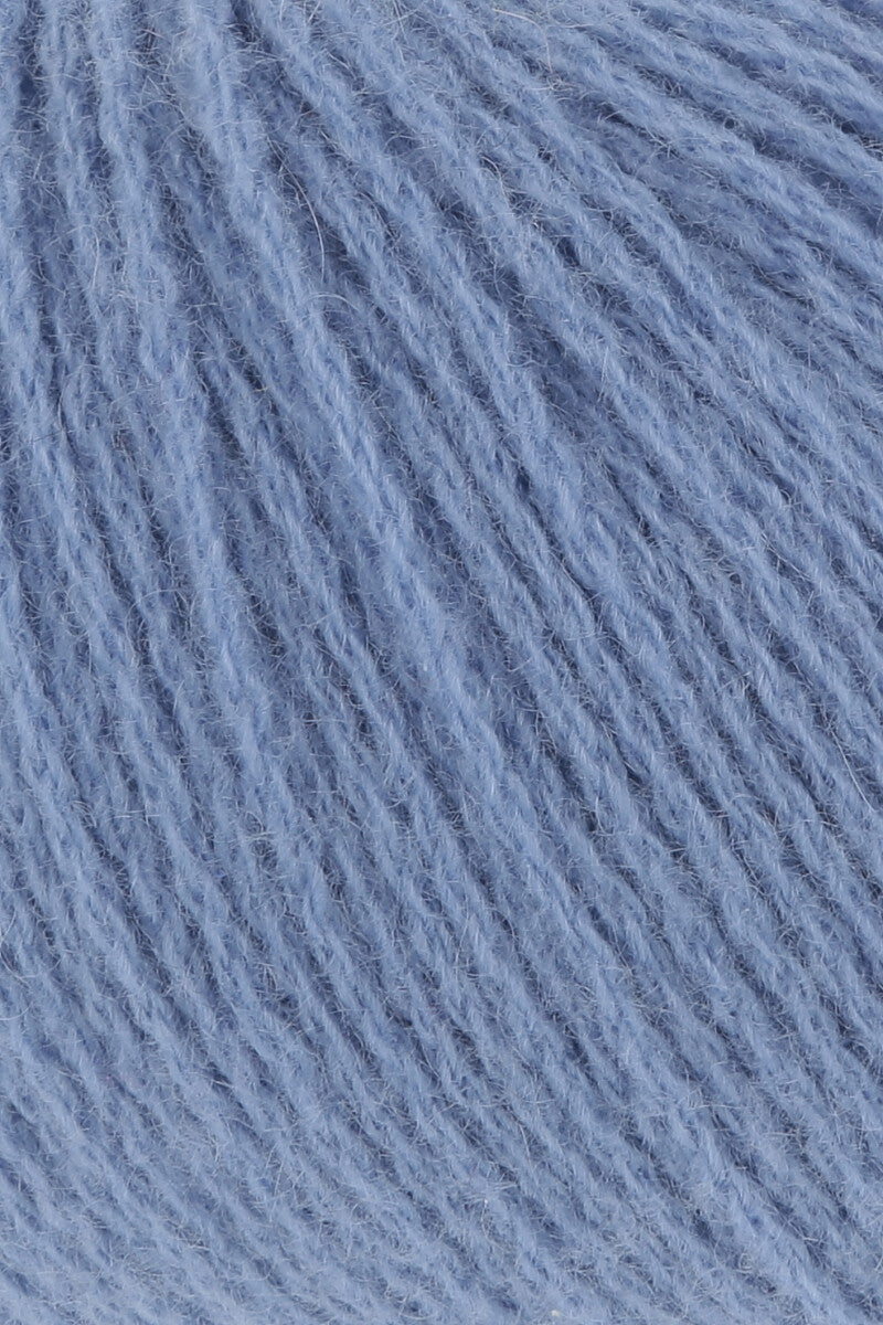 Lang Yarns Cashmere Premium Yarn, 115m / 25g – Violets (0190), yarn texture