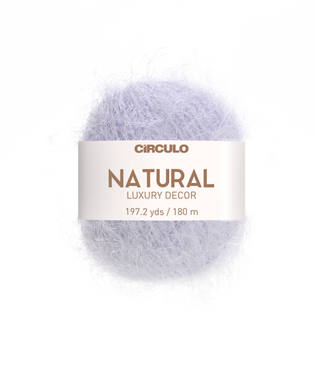 Circulo Natural Luxury Decor - Fluffy Yarn, 180 m / 280 g - Ball of yarn with Circulo label on a white background