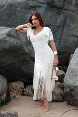 Circulo Cordone 100% Polyamide Crochet Yarn, 450 m / 100 g - Woman wearing white dress made from Circulo Cordone Yarn