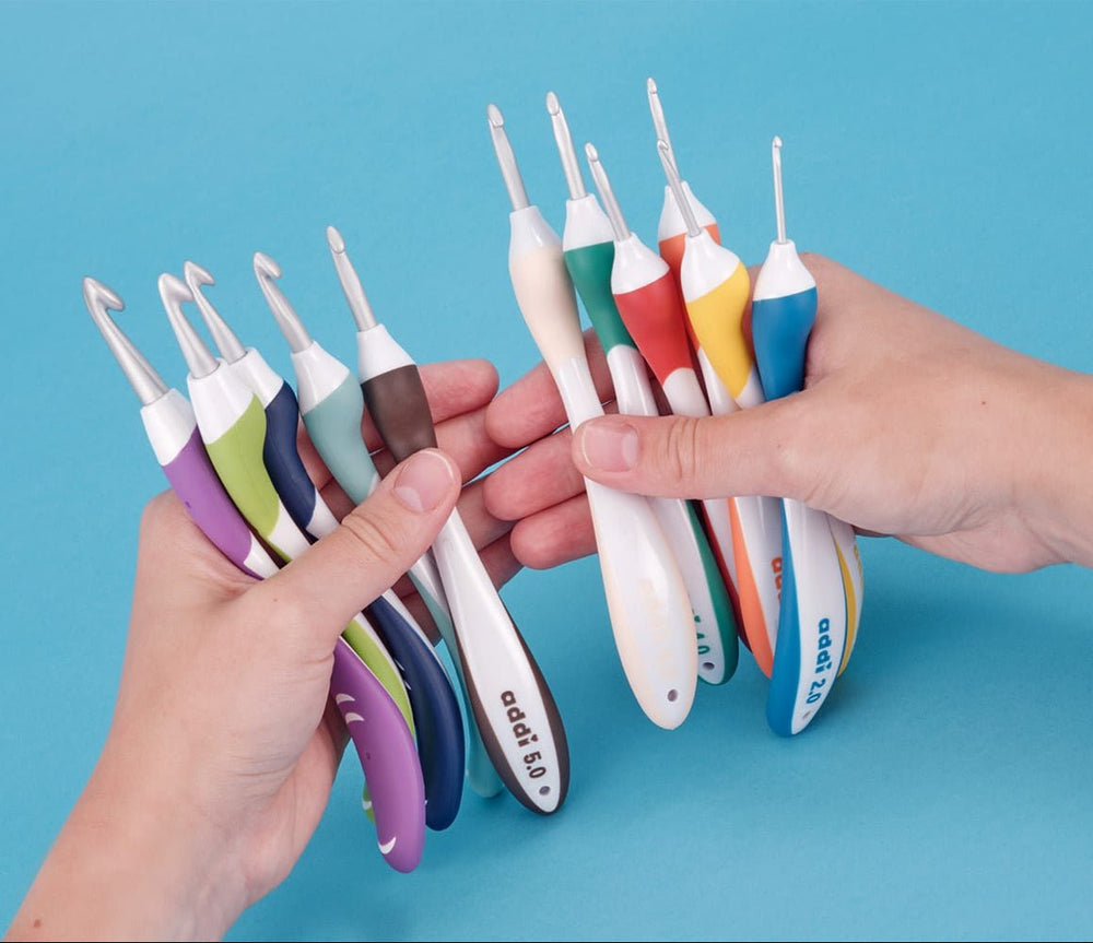addi Swing Crochet Hook 140 - 2, addi Maxi Swing Wool Crochet Hook 141 - 2 - Ergonomic & Relaxing - Leo Hobby