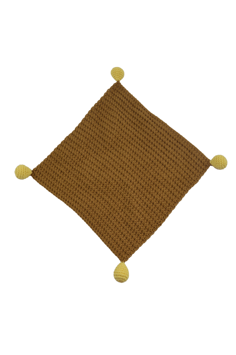 Circulo Amigurumi Crochet Kit - Lovey Blanket - All Included, Easy Instructions - Crochet Set for Intermediate - Animal Crochet Kit, Premium Amigurumi Yarn for Crocheting - Giraffe - Leo Hobby